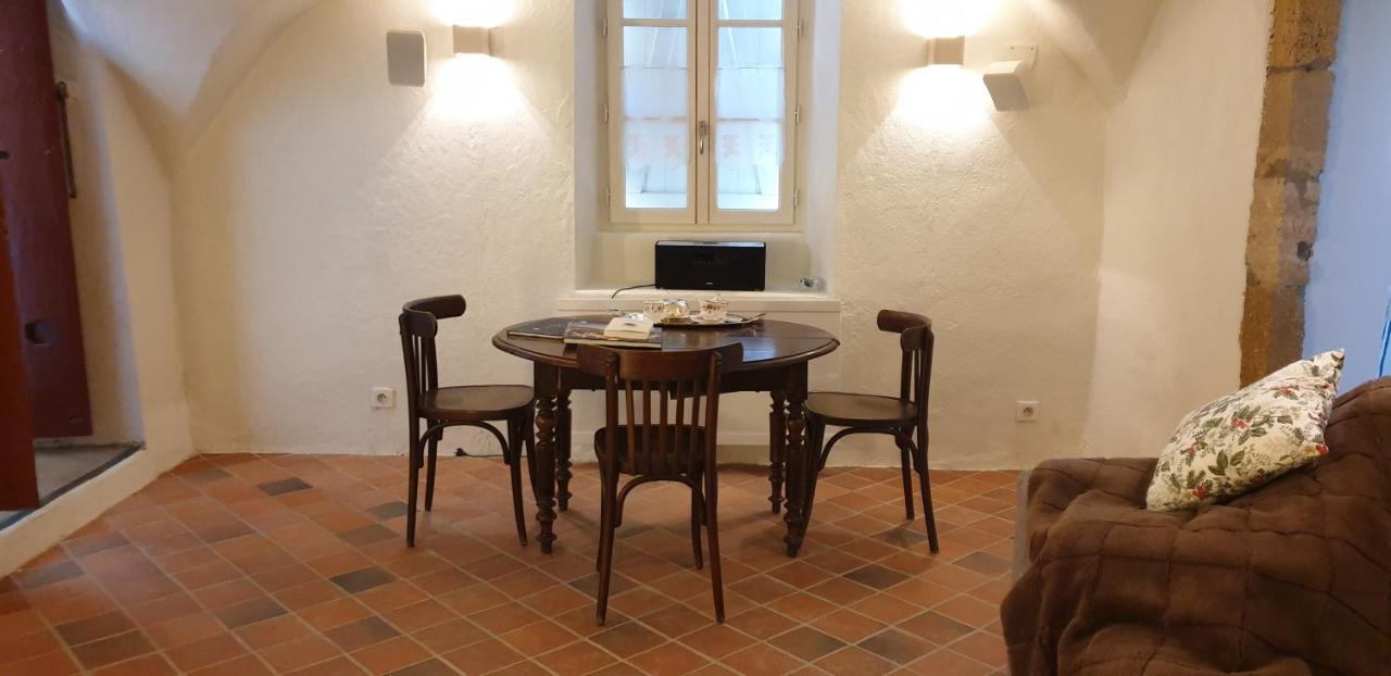 Appartement La Voute Noble à Saint-Saturnin  Extérieur photo